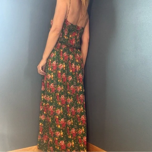 Green Floral Maxi Dress with Spaghetti Straps - Picture 4 of 12